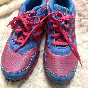 Kids adidas  Blue and Pink Athletic Shoes big girls sz 5.